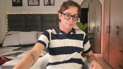 Archie online show from May 6, 5:51 pm
