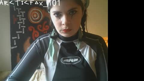 Snapshot of arcticfox_101 chatting on February 11, 8:52 am Daisy online show from February 11, 8:52 am