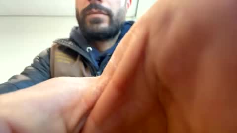 Snapshot of arda659399 chatting on January 14, 12:00 pm arda659399 online show from January 14, 12:00 pm