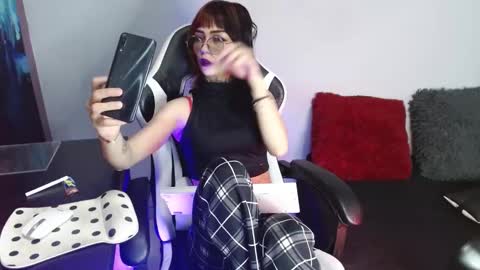 Snapshot of ardat_lili69 chatting on January 13, 12:45 pm Ardat lili69 online show from January 13, 12:45 pm