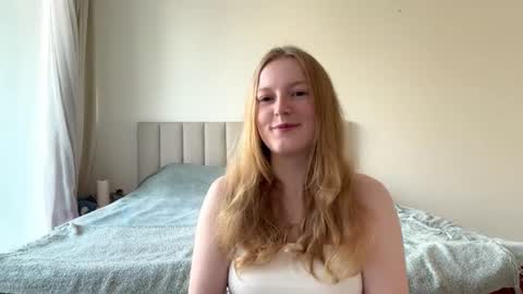 Snapshot of ardellleclair chatting on June 17, 3:20 am Ariana online show from June 17, 3:20 am