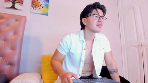 Snapshot of ares_lee chatting on August 8, 3:14 pm ARES online show from August 8, 3:14 pm
