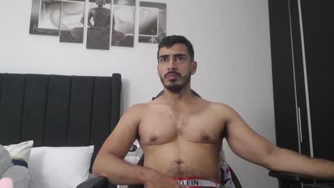 Snapshot of ares_xxxx chatting on January 20, 11:13 am ARES online show from January 20, 11:13 am