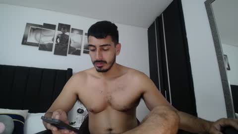 Snapshot of ares_xxxx chatting on January 25, 11:34 am ARES online show from January 25, 11:34 am