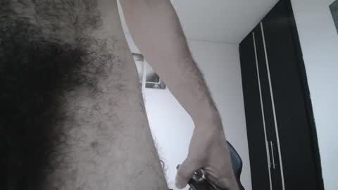 Snapshot of ares_xxxx chatting on January 27, 11:43 am ARES online show from January 27, 11:43 am