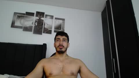 Snapshot of ares_xxxx chatting on February 15, 11:39 am ARES online show from February 15, 11:39 am