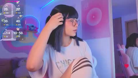 ari_blis online show from July 12, 7:27 pm