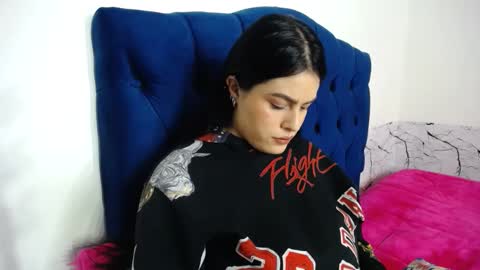 Snapshot of ari_coohachelaa chatting on September 20, 4:35 am ARIANNA online show from September 20, 4:35 am