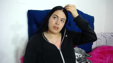 Snapshot of ari_coohachelaa chatting on October 4, 9:46 pm ARIANNA online show from October 4, 9:46 pm