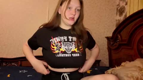 Aria online show from April 22, 7:59 pm