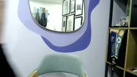 Snapshot of aria_andradee chatting on March 6, 1:48 am aria_andradee online show from March 6, 1:48 am