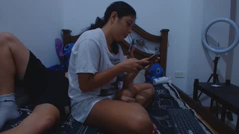 Snapshot of aria_arthur chatting on September 30, 12:21 pm aria_arthur online show from September 30, 12:21 pm