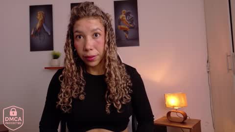 Snapshot of aria_bliss_01 chatting on November 8, 12:38 pm aria_bliss_01 online show from November 8, 12:38 pm