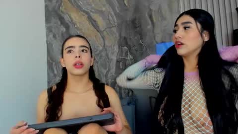 aria_henao online show from January 8, 3:42 am