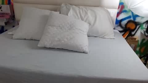 aria online show from December 2, 11:34 am