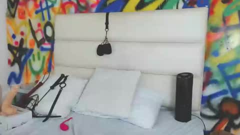 aria online show from December 13, 5:32 pm