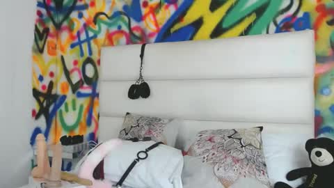 aria online show from December 26, 4:25 pm