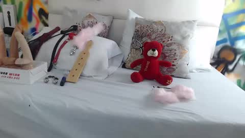 aria online show from January 15, 11:10 am