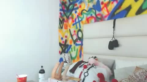 aria online show from February 22, 3:58 pm