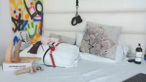 aria online show from February 28, 3:15 pm