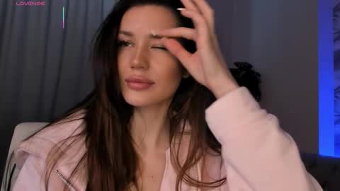 aria_mila online show from March 26, 3:12 am