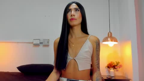 Snapshot of aria_millers1 chatting on April 8, 12:16 pm aria_millers1 online show from April 8, 12:16 pm