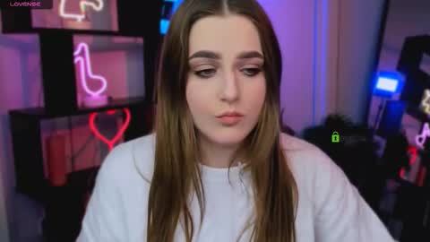 Luna online show from November 25, 7:03 pm