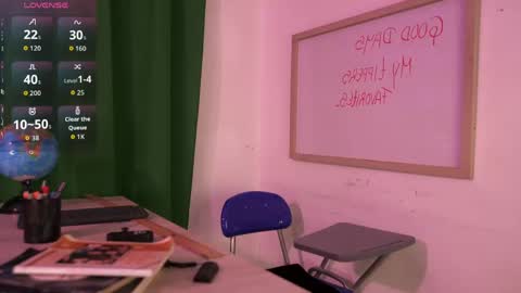 Snapshot of aria_velvet_ chatting on May 26, 8:38 pm Ariana online show from May 26, 8:38 pm