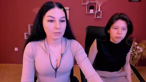 aria_wild_ online show from March 13, 9:38 am