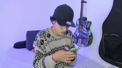 Snapshot of aria_x_orien chatting on February 26, 11:31 am Aria and Orien online show from February 26, 11:31 am