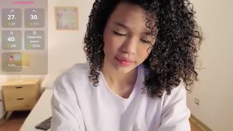 ariaa_23 online show from January 15, 12:32 pm