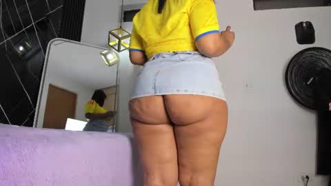AriaBelle1 online show from July 3, 6:14 pm