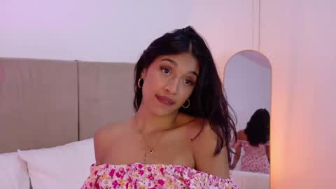 A R I A  online show from June 4, 4:57 pm