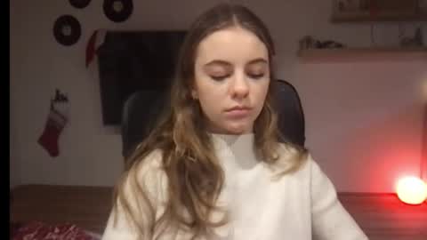 AriaCreazy online show from December 31, 10:37 am