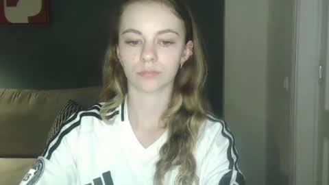 AriaCreazy online show from September 22, 8:33 pm