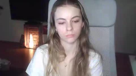 AriaCreazy online show from January 13, 9:31 pm