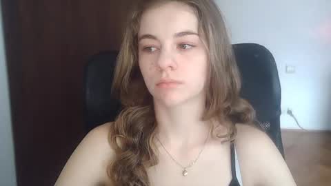 Snapshot of ariacreazy chatting on July 3, 6:31 am AriaCreazy online show from July 3, 6:31 am