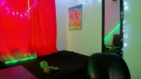 Snapshot of ariadna_4 chatting on March 7, 8:44 pm ariadna_4 online show from March 7, 8:44 pm