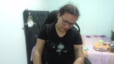 ...Ariana... online show from November 20, 5:45 pm