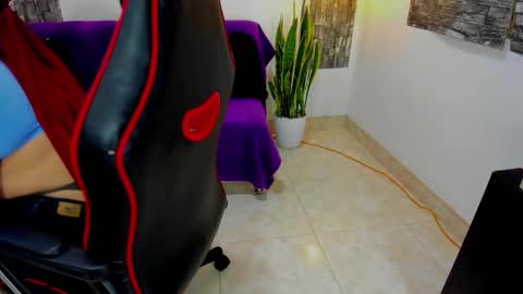 Snapshot of ariadna_sc chatting on January 17, 12:32 pm Ariadna SC INSTAGRAM - Ariadna sc1 online show from January 17, 12:32 pm