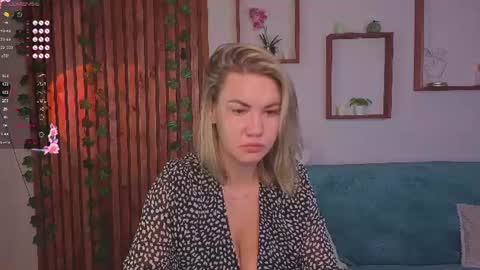 ariaeven online show from July 7, 2:47 am
