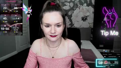 AriaGray online show from October 17, 8:33 pm