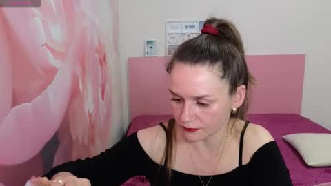 AriaGray online show from November 29, 2:42 pm