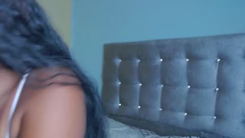 Snapshot of ariagreeenn chatting on July 1, 1:51 am AriaGreeenn online show from July 1, 1:51 am