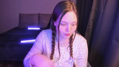 Snapshot of arialane_ chatting on September 22, 5:15 pm Aria online show from September 22, 5:15 pm