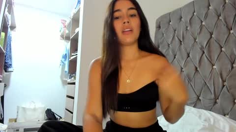 Aria Montgomery online show from December 21, 3:47 am