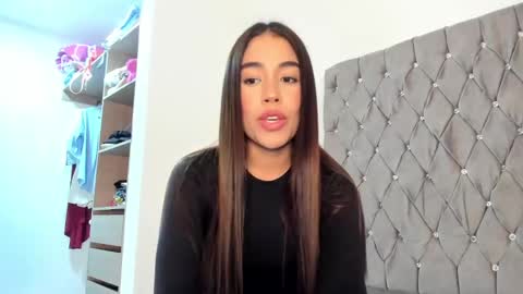 Aria Montgomery online show from December 29, 1:45 am