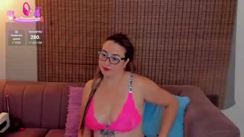 Ariana Cruz online show from November 4, 12:26 pm