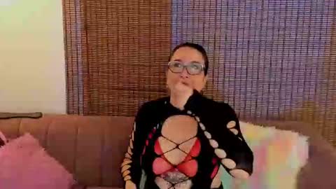 Ariana Cruz online show from March 22, 1:47 pm