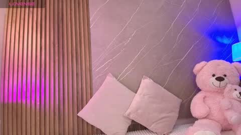 Ariana online show from February 23, 12:13 pm